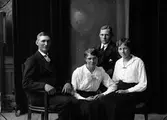 V. Nordin och H. Wahlberg, Utvalnäs. Augusti 1917





