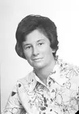 Gun-Britt Larsson, Urbergsterrassen 44, Gävle. Den 29 augusti 1974