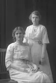 Annie Norman och Elsa Lindblom