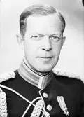 Major Linton. Paraduniform