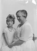 Mor och dotter Hägglund