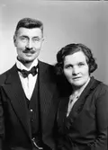 Hjelm, Lexe


