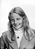 Maria Hedberg, Idrottsvägen 100, Skutskär. Den 9 augusti 1974
