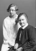 Fru och Fröken Jansson
