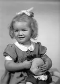Folke Östlings dotter. 3 december 1944.