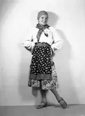 Gun Björklund, Norra Kungsgatan 11, Gävle. 2 juni 1945.