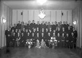 25 års jubileum. Grupp tagen på Hotell Baltic, Gävle. 28 september 1945.  E. Sohlberg AB Livsmedel, Norra Sjötullsgatan 6, Gävle. .