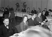 Fotografi tagit i bostaden på 70-årsdagen, 11 mars 1946. Fabrikör Carl Abraham Elfström, Södra Centralgatan 7, Gävle.