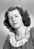 Fröken Inger Persson, Skånbergsvägen 1, Gävle. 1 april 1946.

