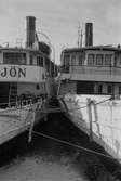 Skärgårdsbåtar vid Ekensbergs varv 1970, t v SALTSJÖN, t h ÖSTANÅ I