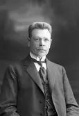 Skräddarmästare L. E. Nylöf