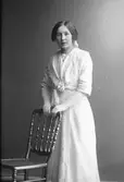 Anny Svensson, Bomhus
