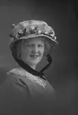 Fröken Engblad. Anställd hos doktor Pär Landahl