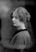 Alfhild Hallin, Brynäsgatan 8,