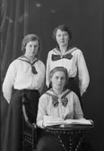 Sittande Hilda Magnusson, Nygatan 7, Gävle
