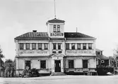 Badhuset, år 1914. Byggår 1897, då det första badet med inomhusbassäng utanför Stockholm.
