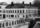 Rivning av kvarteret Borgmästaren vid Södermalmstorg. Husen tillhör kvarteret Finland.
