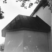 Oslättfors kyrka. Taket på koret från syd-väst.