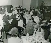 Modevisning på Nordiska Kompaniet, 