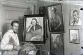 Konstnär Axel Anderson (1897-1958) i sin ateljé.
