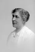 Sara Gerswald. Drev under 1920-talet caféet i Gustaf Reimers bostad på Kungsbäcksvägen 39.