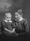 Thilda och Anna Holmstedt, Gårdskär