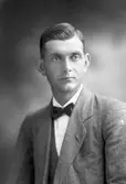 Walfrid Nektergal, Kastet 4, Bomhus