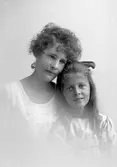 Mor och dotter Thorselius, Box 16, Boden