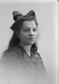 Signe Sundgren, Kastet, Bomhus