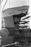 Ekensbergs varv 1970: lastfartyget BECKY repareras i stora dockan.