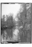 Slottsparken, Svartån, gångbron över Svartån.