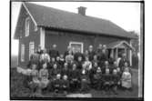 Bostadshus, 44 personer på guldbröllop.
Anders Olsson