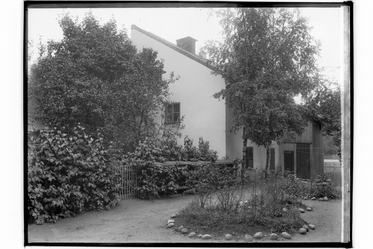 Samuel Lindskog, One and a half floor residential building, the courtyard.