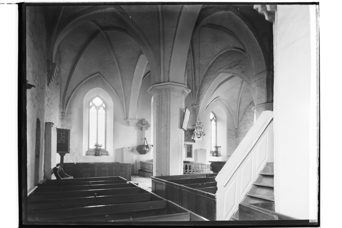 Samuel Lindskog, Sköllersta kyrka, interiör av kyrkorummet.