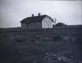 Holmen. I närheten av Tuna gård.