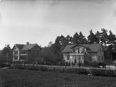 Fabrikör Johanssons villor längs järnvägsgatan i Vetlanda, cirka 1905.