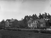 Fabrikör Johanssons villor längs järnvägsgatan i Vetlanda, cirka 1905.