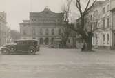 1935 innan träden fälldes på Larmtorget och där även fanns taxistation.