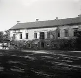 Vinäs slottsruin, gårdsfasaden.