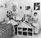 Vänersborg, Kerstin i sitt rum.