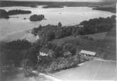 Flygfoto över prästgården i Södra Vi 1935.