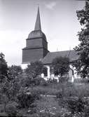 Tuna kyrka som ligger i närheten av Tuna gård.