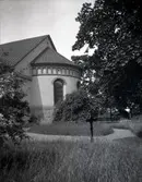 Absiden på Tuna kyrka. Kyrkan ligger i närheten av Tuna gård.