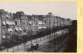 Hästspårvagn på Kungsportsavenyn i Göteborg, förmodligen 1890-tal.