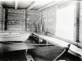 Interiör av båthuset.
