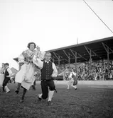 Svenska Flaggans Dag på Strömvallen. Reportage för Gefle Dagblad
År 1939

