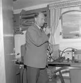 Den 27 juli 1962. Gävle Varv. Radiohytten på M/S 110-Tukuue.
