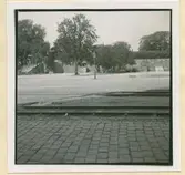 Gata och järnvägsräls på Kvarnholmen vid bastionen Johannes Rex.