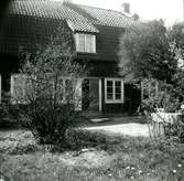 Gamla barnhemmet i kvarter Laxöringen.