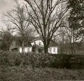 En mangårdsbyggnad i Bjurvik.